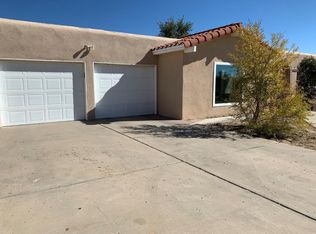 208 2nd St SE, Rio Rancho, NM 87124