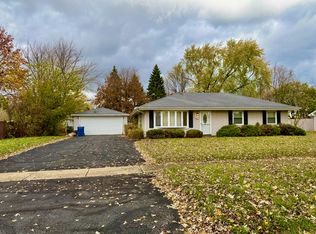 3525 Juniper Ave, Joliet, IL 60431