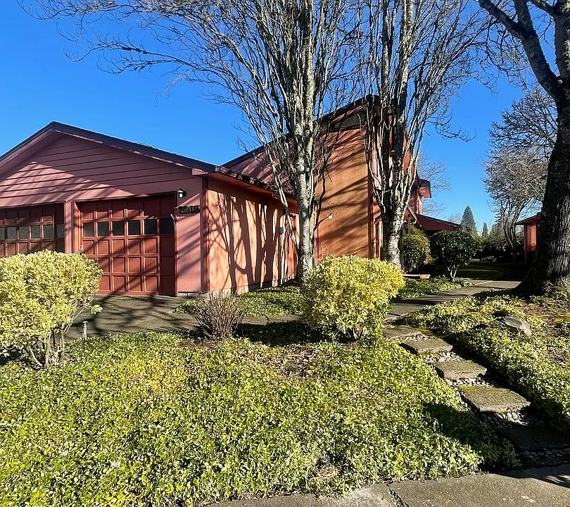 2205 Jefferson Ct SE