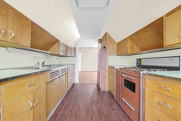 Sold by EXP Realty NYC | media 35
