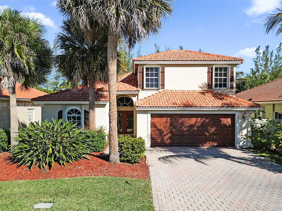 1st image of 4831 Gateway Gardens Dr