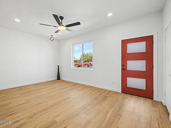 5th image of 4123 N 30TH Drive