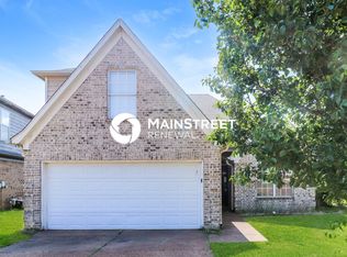 1216 Jackson Pond Cir, Cordova, TN 38018