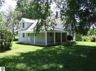 323 E River Rd, Traverse City, MI 49696