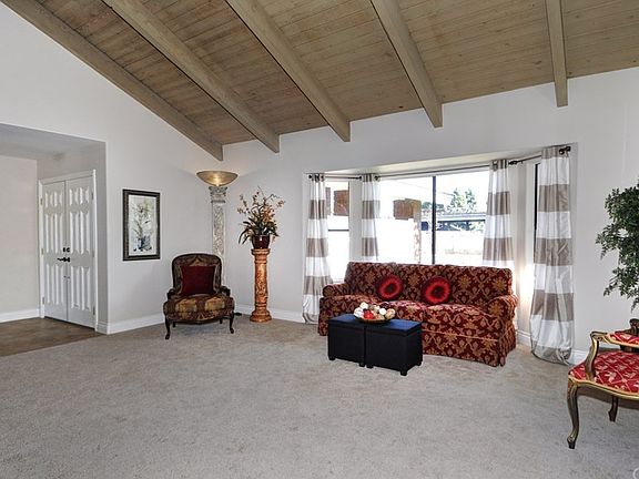 4th image of 17759 Toiyabe St