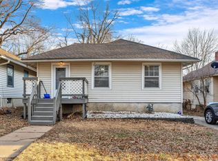 2217 SW Kenilworth Ct, Topeka, KS 66606