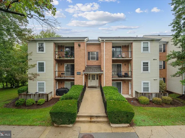 18334 Streamside Dr APT 303, Gaithersburg, MD 20879