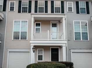 523 Fawn Ln, Hummelstown, PA 17036