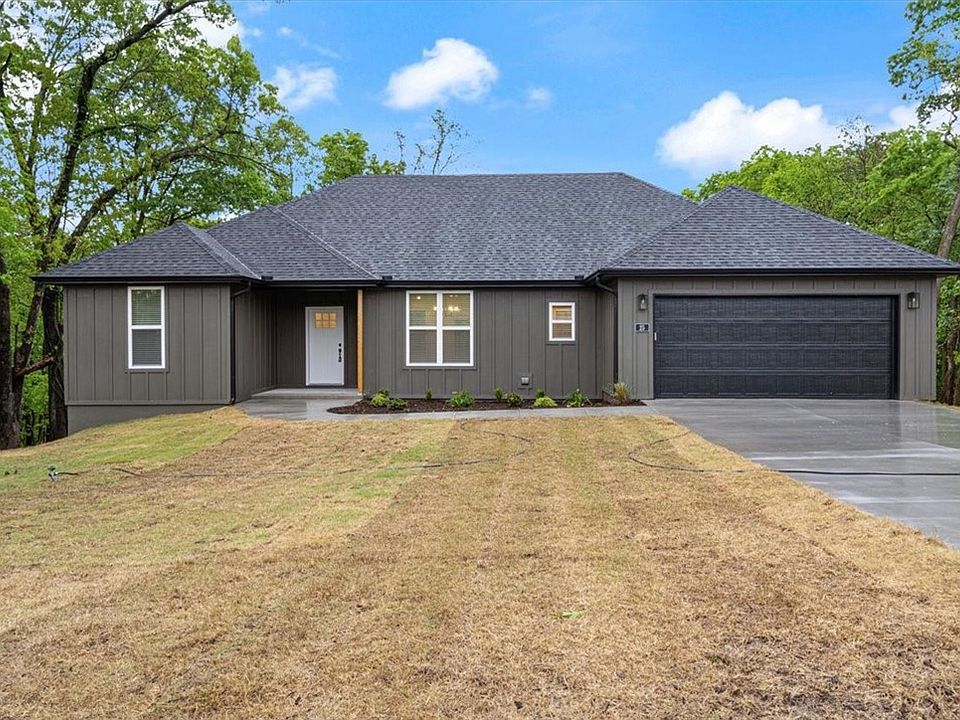1st image of 25 Queensferry Cir