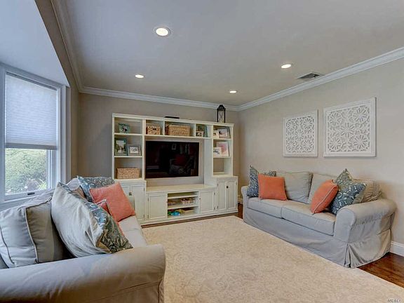 2nd image of 2758 Natta Blvd