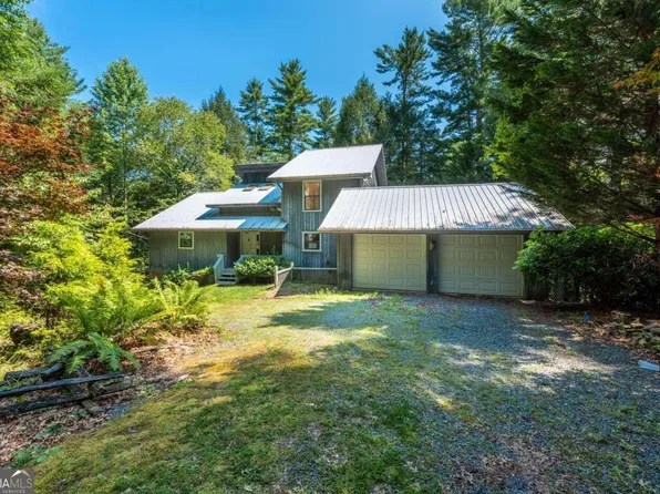 450 Flat Creek Cir, Blue Ridge, GA 30513