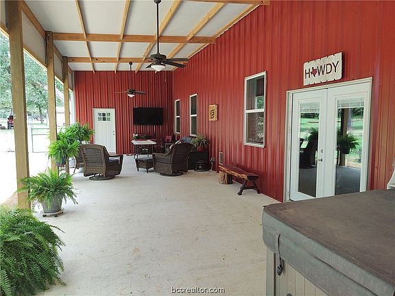 3rd image of 4561 Shadow Woods Ln