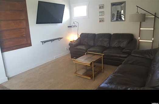 2nd image of 161 E Whitlock Ave