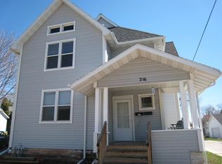 216 Broad St #A, Oshkosh, WI 54901