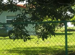 17450 SW 59th Ct, Southwest Ranches, FL 33331