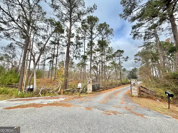 479 Altamaha Rd, Hazlehurst, GA 31539