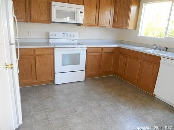 3rd image of 7108 Bonnie Brae Ln