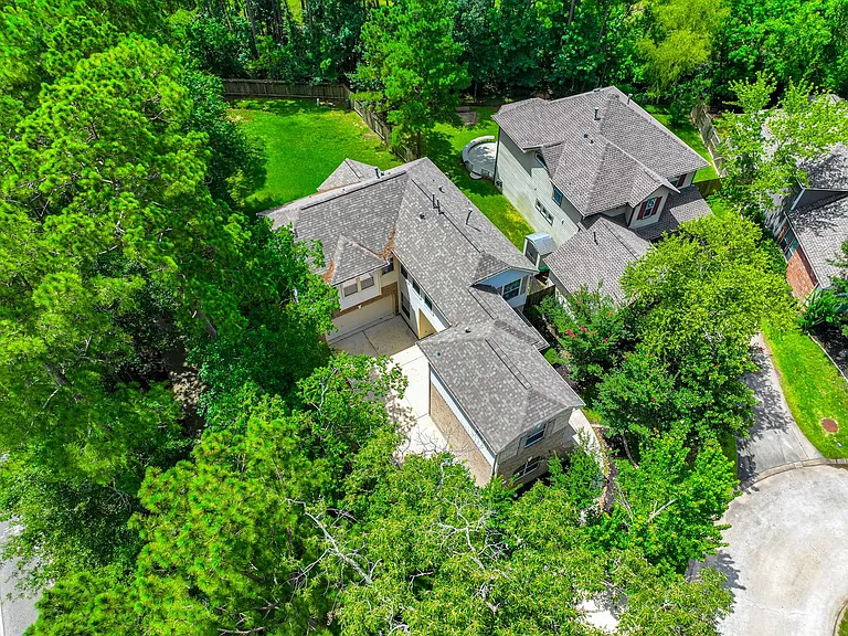 138 Zephyr Bend Pl — Photo 3