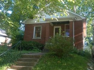 7280 Richmond Pl, Saint Louis, MO 63143