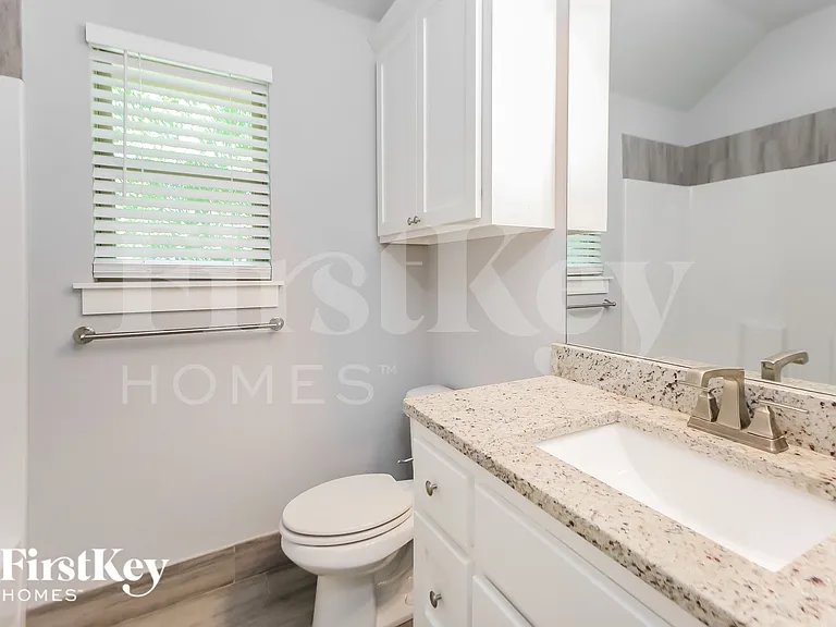 1603 Village Dr — Photo 13