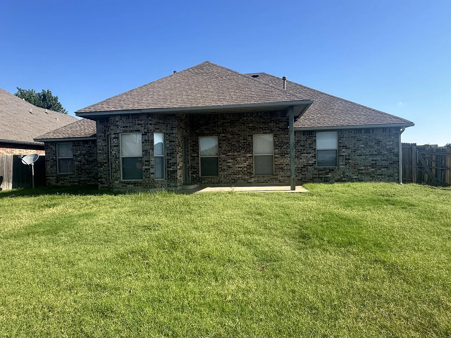 2636 SE 8th St (FWI) (Hold) - 1 — Photo 3