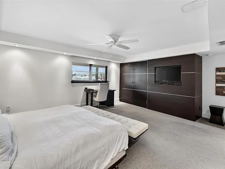 4450 Gulf Blvd #113 — Photo 47