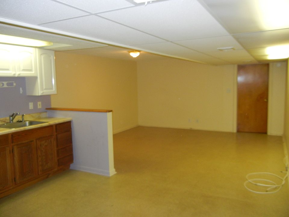 1st image of 530 Henderson Dr