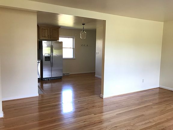 5th image of 1153 Dale Cir