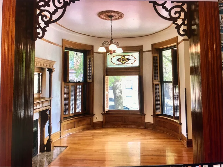 421 W Belden Ave #1 — Photo 2