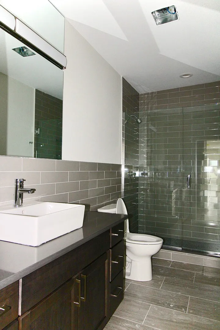 408 Atwells — Photo 4