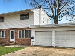 3115 W 9th St, Waterloo, IA 50702