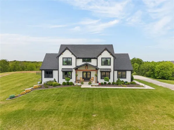7563 County Road 421, Amazonia, MO 64421