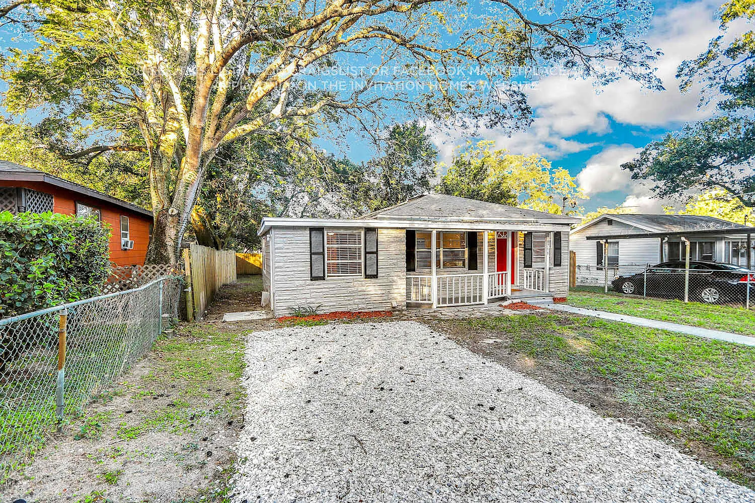 8718 N Mandarine Pl Tampa, FL 33617 — Photo 3