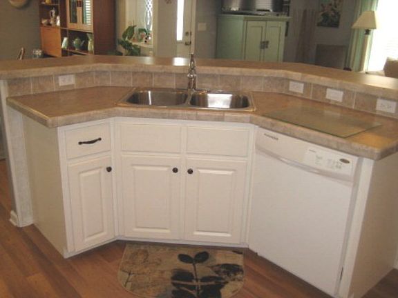 3rd image of 38 Nautilus Dr