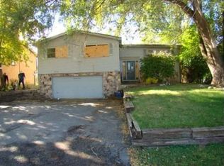 5111 Home Ave, McHenry, IL 60050