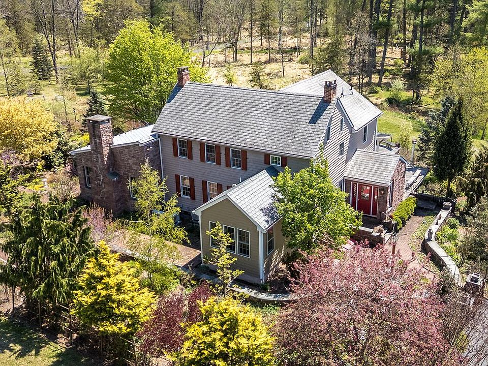 1st image of 23 Lily Valley Rd