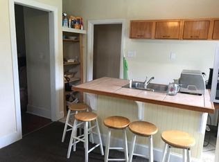 114 Walnut Ave APT 4, Ardmore, PA 19003