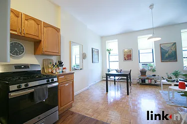 Rented by Link NY Realty