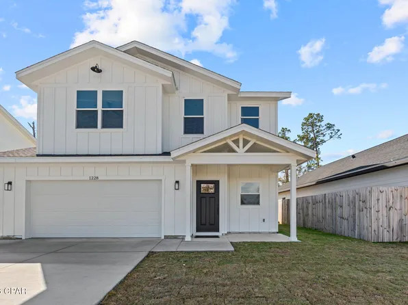 1228 13th St, Southport, FL 32409