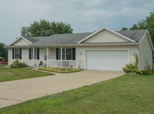 5177 Mountain Ridge St, Kalamazoo, MI 49004