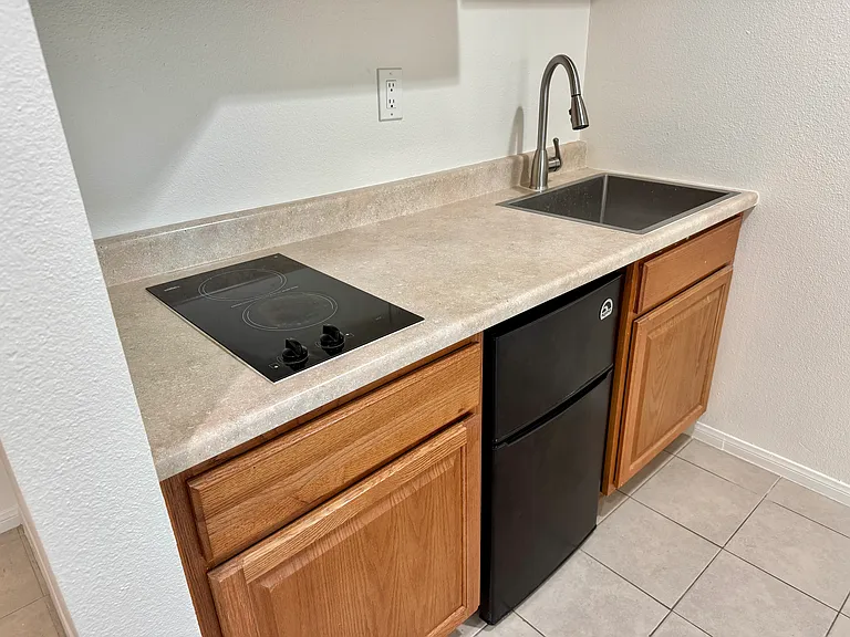 6111 Pamela Ln — Photo 4
