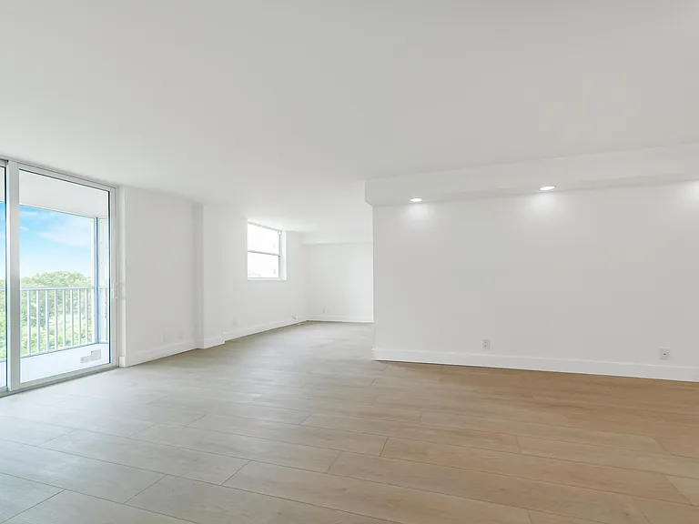 5301 NW 2nd Ave — Photo 15