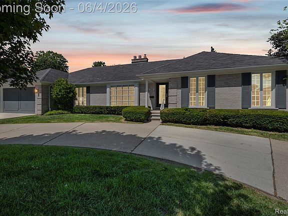 4th image of 739 Ballantyne Rd