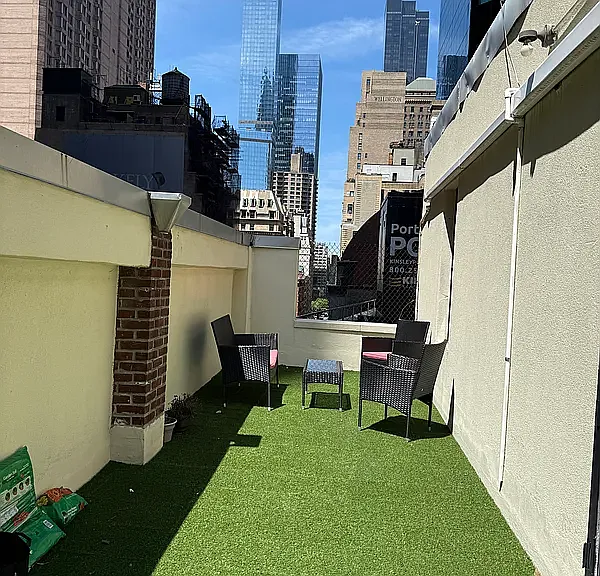 105 W 55th St #PHC — Photo 1