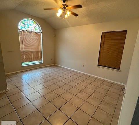 5th image of 2848 Riviera St