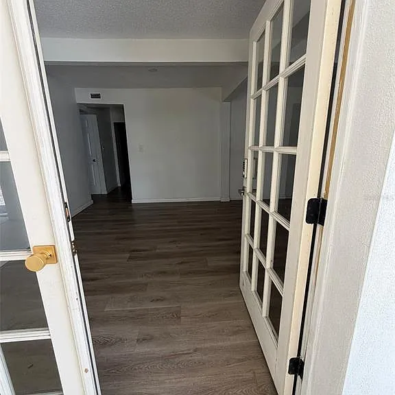 209 W Emily St — Photo 3