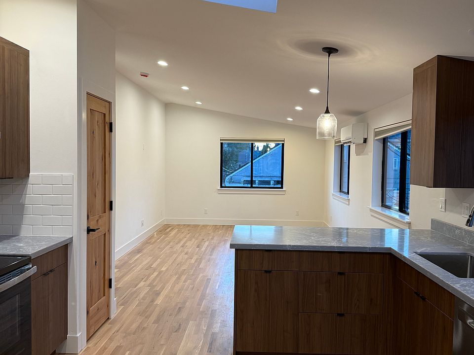 Kitchen / living room