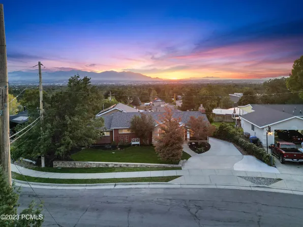 2817 E Canyon View Dr, Millcreek, UT 84109
