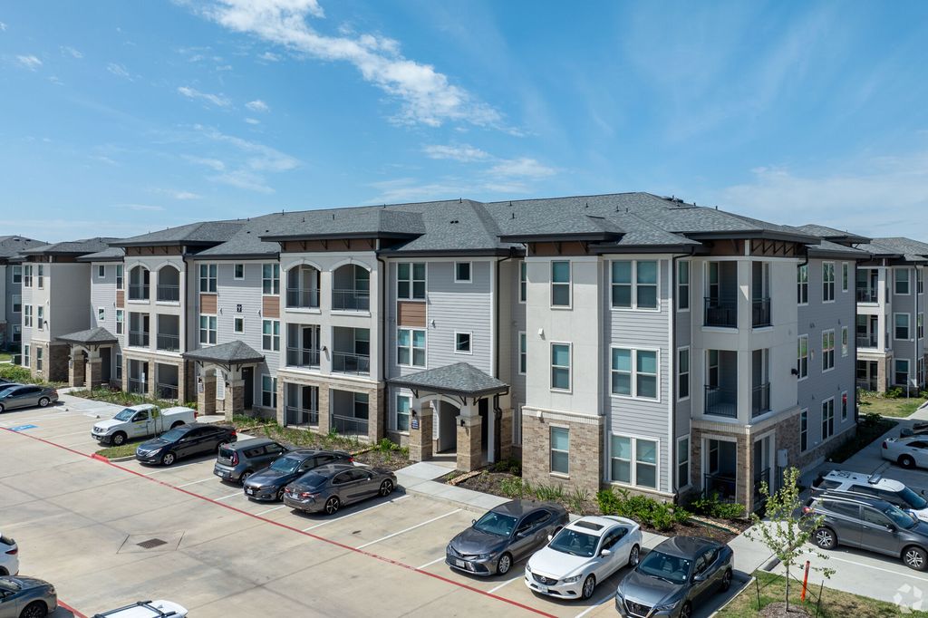 Westover at West Branch apartments in Houston