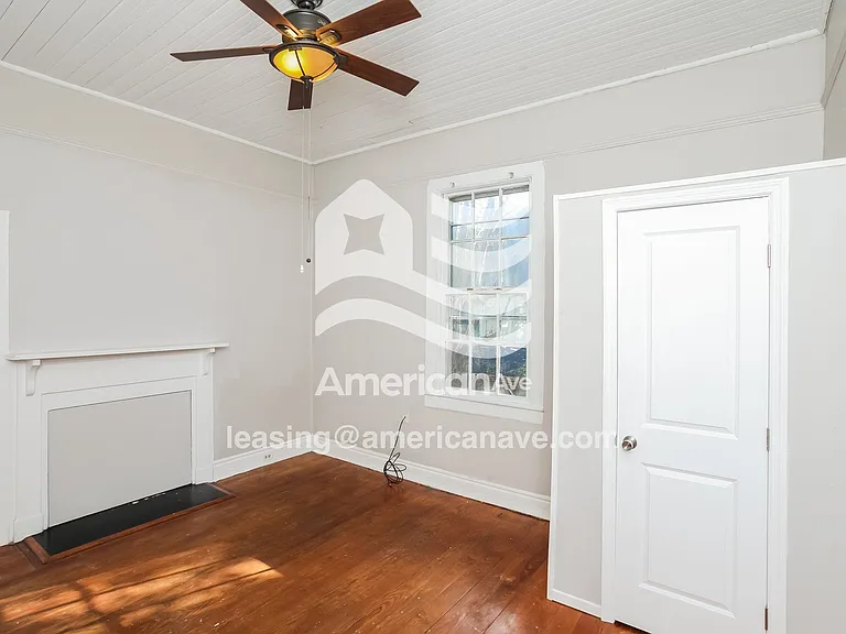 1732_013_wm_-_bedroom_13528853.jpg